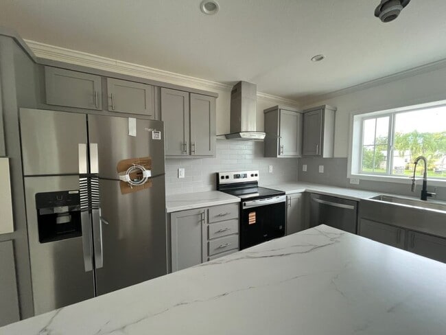 24 Eland Dr