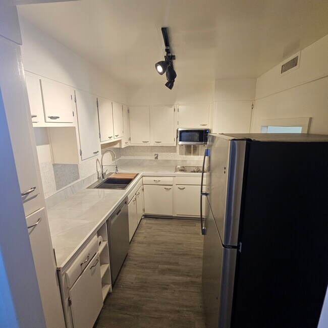 Photo - 2965 Pharr Ct S Northwest