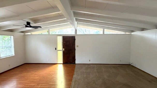 Photo - Martinez! 3 bedroom 1 bath Single family home!