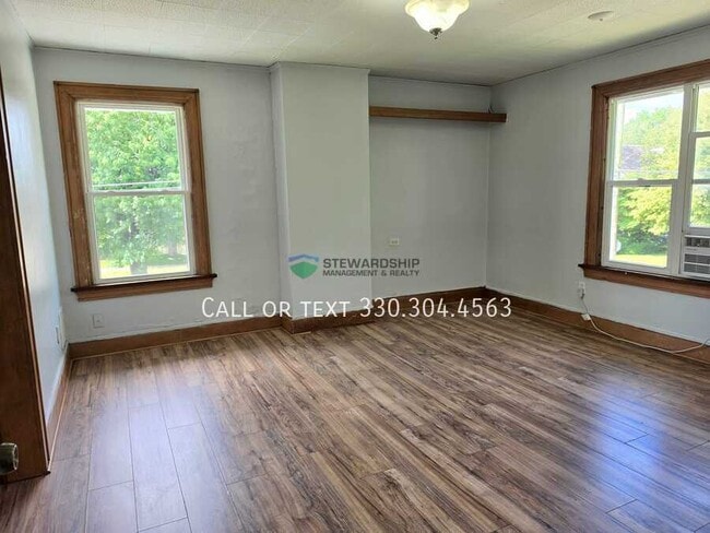 Photo - 104 6th St NE Unit 104 1/2
