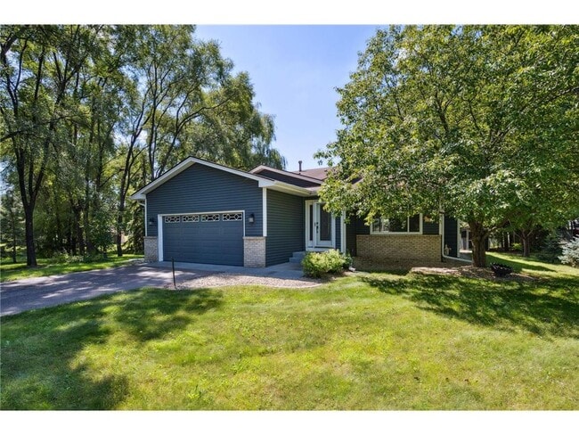 Photo - 11819 W River Rd