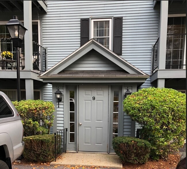 Welcome Home - Oak Brook Building #9 - 9 Northbrook Dr Unit 904
