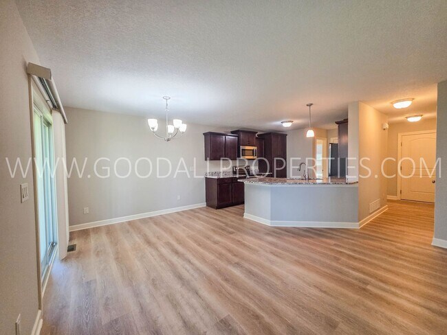 885 Northview Dr