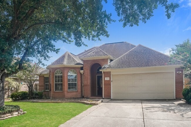 10330 Claybrook Dr