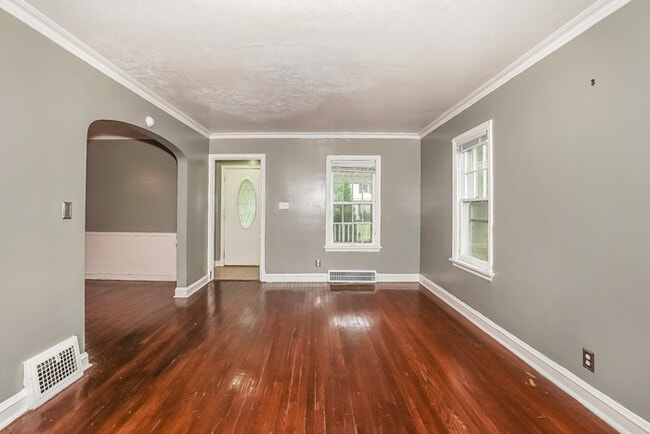 Photo - 19600 Milan Dr