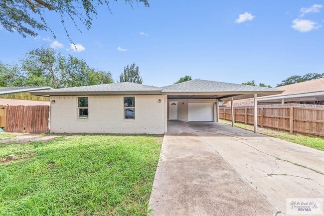 Building Photo - 21 Eloy St Rental
