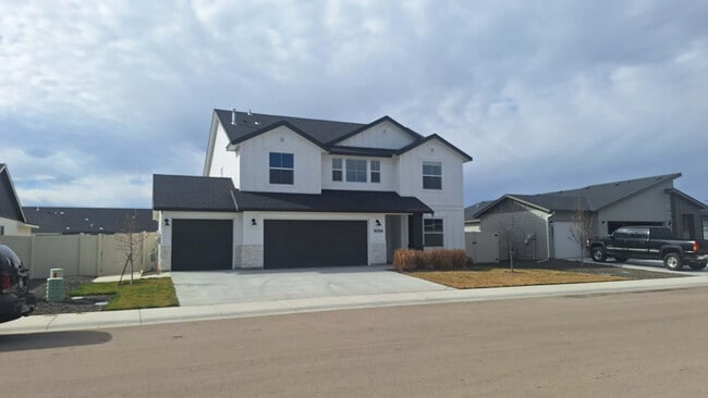 Building Photo - 19359 Spacely Ave