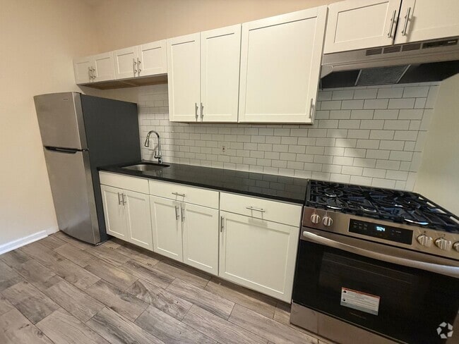 Building Photo - 141 Chambers St Unit 2 Rental