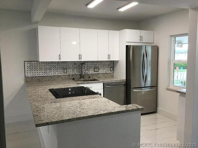 7600 NW 4th Pl Unit 207