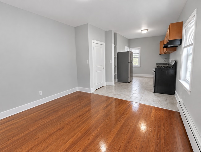 700 Emory St Unit 704 Emory St - 2