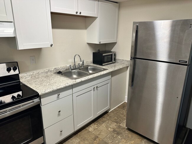 Photo - Lovely Two Bedroom Condo in Cotswold!