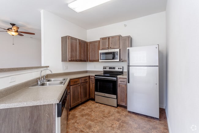 1BR, 1BA - Redbud Updated