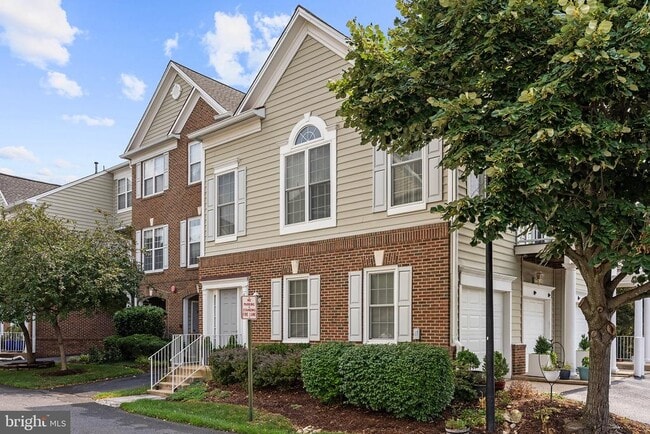 Building Photo - 6325 Eagle Ridge Ln