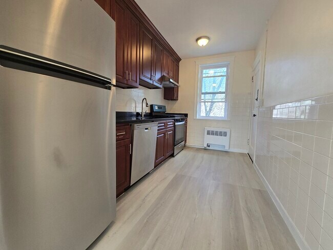 Photo - 183 Kent St Unit 5