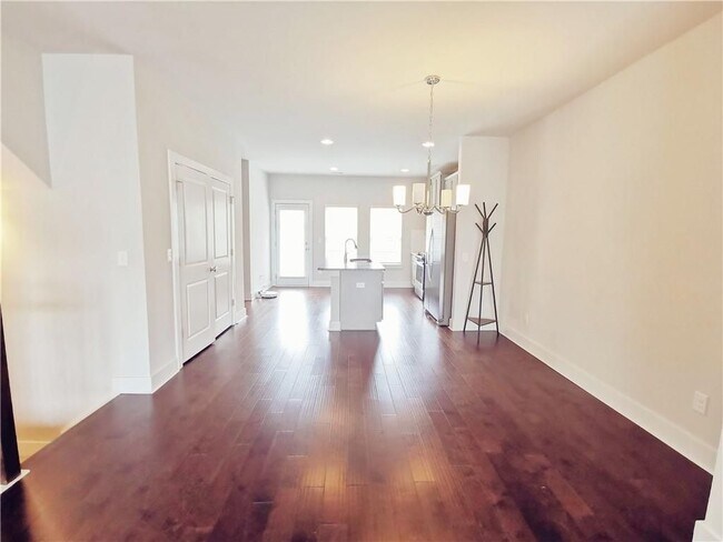 Photo - 3795 Oxford Cir