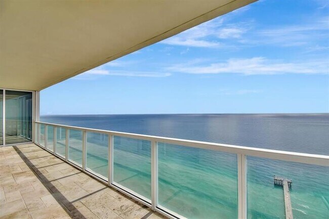 Photo - 16699 Collins Ave Unidad 3402 Rental