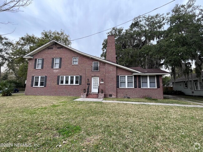 Building Photo - 3643 Walsh St Rental