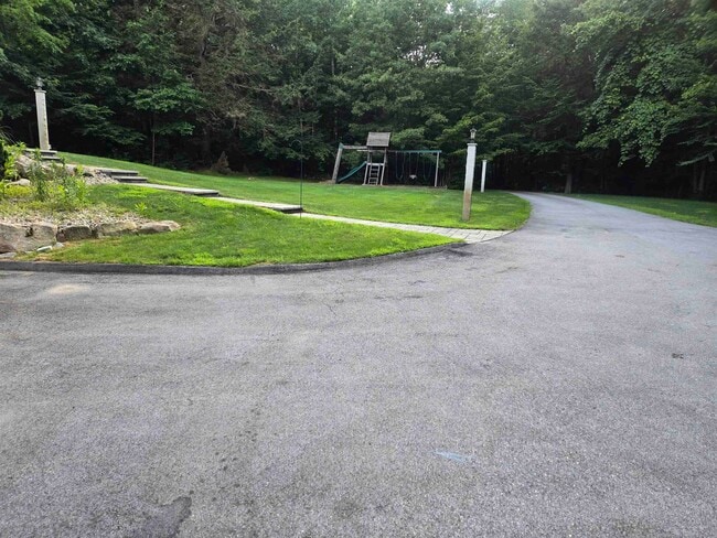 32 Stowell Rd