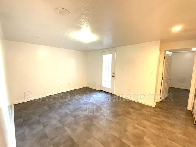 Photo - 7325 S Wood Grn Rd Unit Duplex