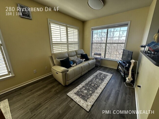 Photo - 280 Riverbend Dr