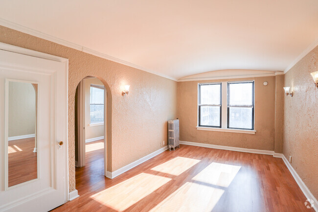 Building Photo - 1110 W Rosemont Ave Unit #415 Rental