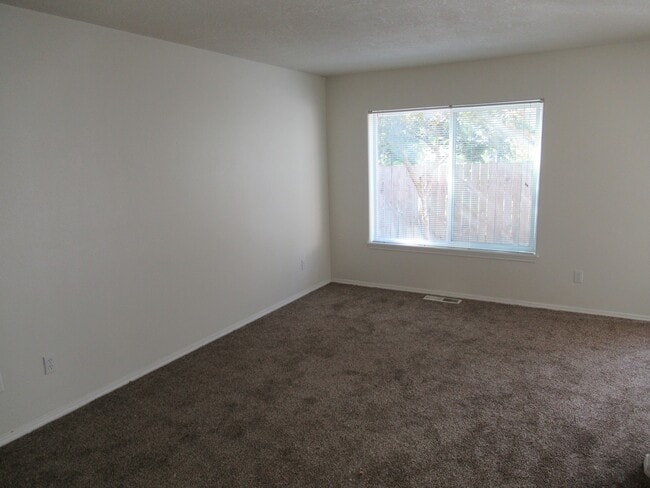 Photo - Large Three Bedroom Duplex in Keizer! Unit 1244