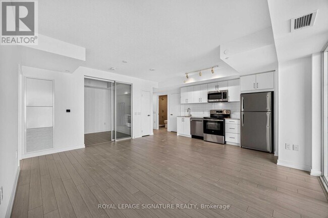 Photo - 4010 Eglinton Ave W Unit 1021