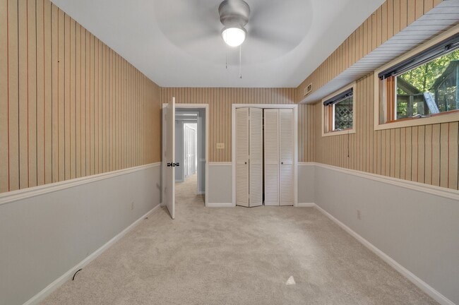 Photo - 8205 Knollwood Cir