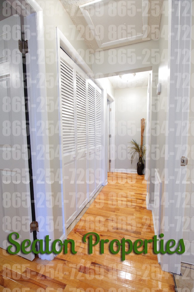 Photo - 1027 Farragut Ave