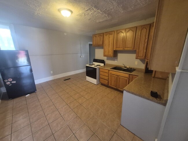 Photo - 231 Oak St Unidad 231 Oak Street 1