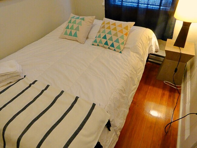 *Pictures are representative samples of the advertised unit. In some cases, the actual units you tou - 16 Moon St Unit 1