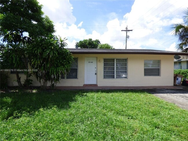 Building Photo - 3560 NW 8th St Rental