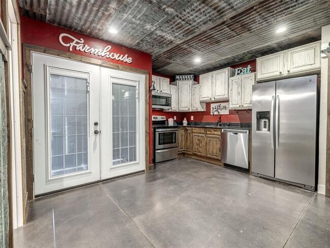 Photo - Spacious Country Retreat with Bonus Shop/Game Room Unit 18186