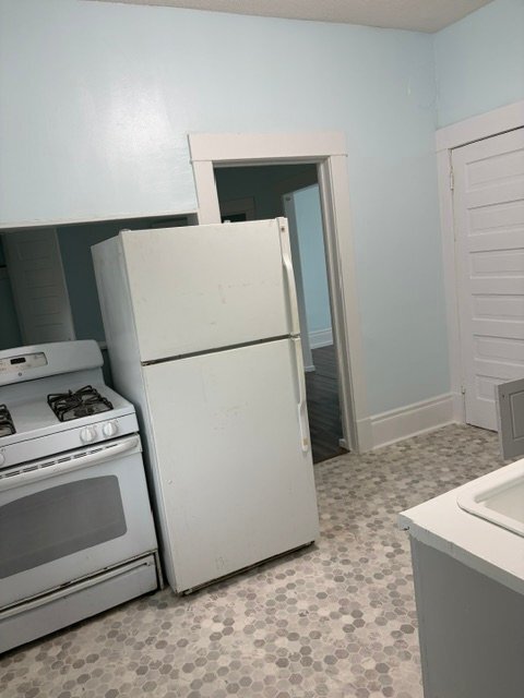 Photo - 400 Van Buren Ave Unit 402 -1