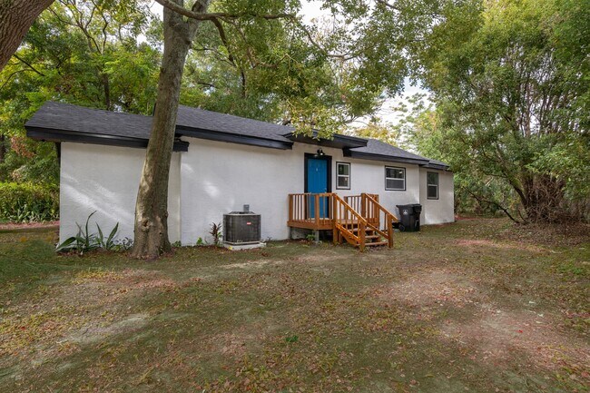 Photo - 613 Citrus St Apartment