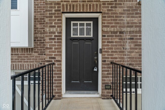 Photo - 16029 Coleman Dr