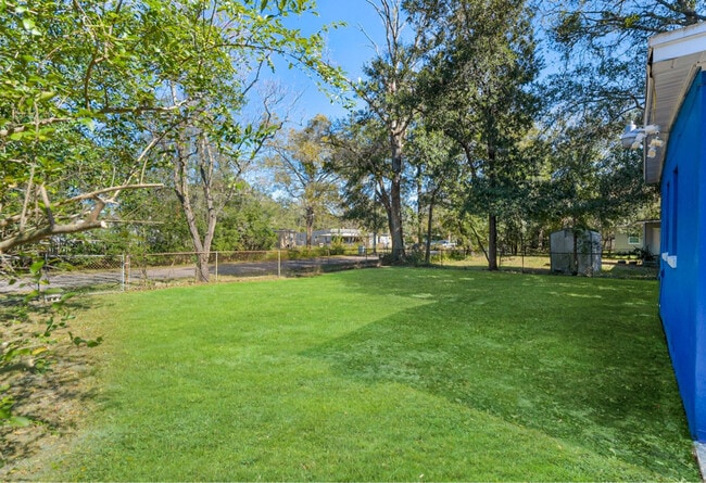 Photo - 2625 Larkspur Ave