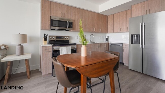 Photo - 1025 E 25th St Unidad 613