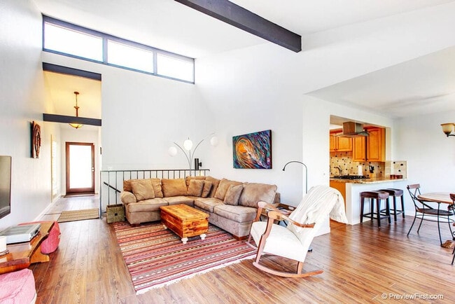 678 Hygeia Ave Unit SI ID1048646P