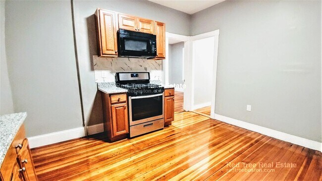 Photo - 12 Dalrymple St Unit 1