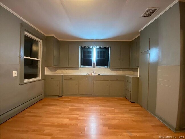 Photo - 100-102-102 Taftville-Occum Rd