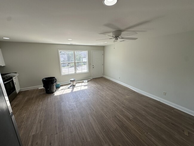 Photo - 35 Wyatt Ln