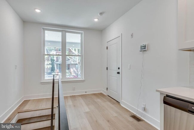 Building Photo - 4220 Baltimore Ave