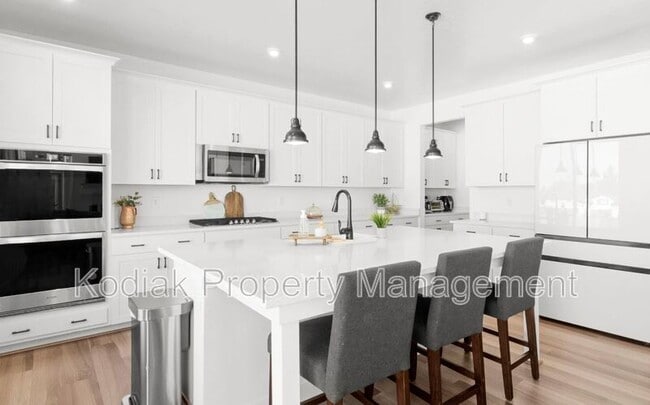 Photo - 127 N 4450 W