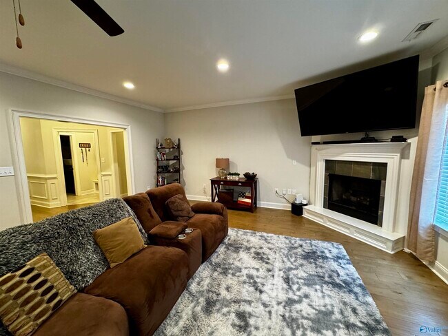 Photo - 178 Wilcot Rd