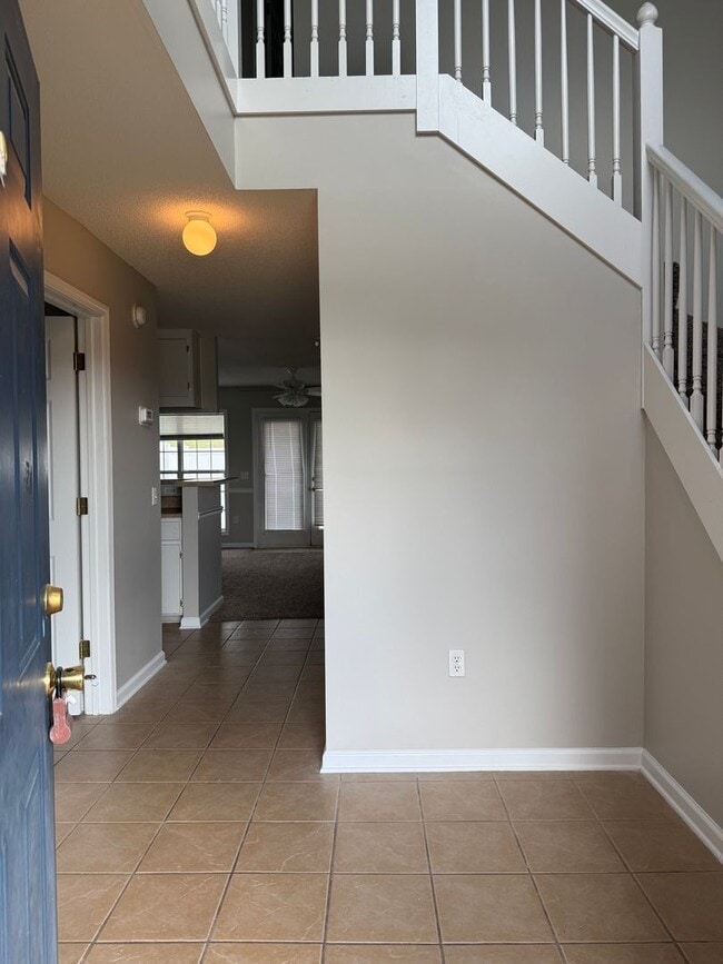 Building Photo - 160 N Spring View Dr