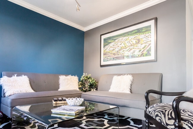 Photo - Hollypark Knolls Apartments