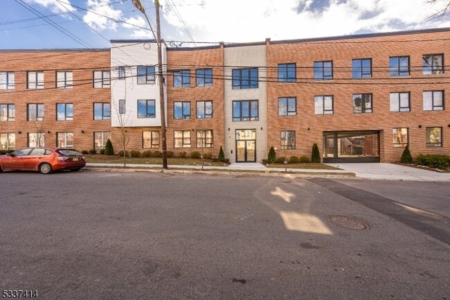 Photo - 560 13th Ave Unit 302