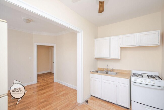 Photo - 6500 W Cermak Rd Unit 338