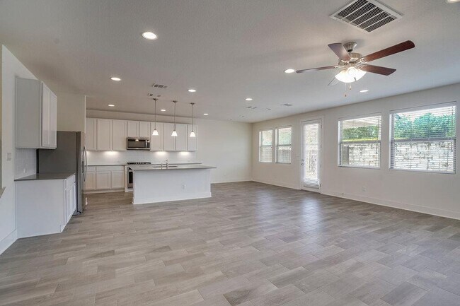Photo - 9102 Moonstone Dr